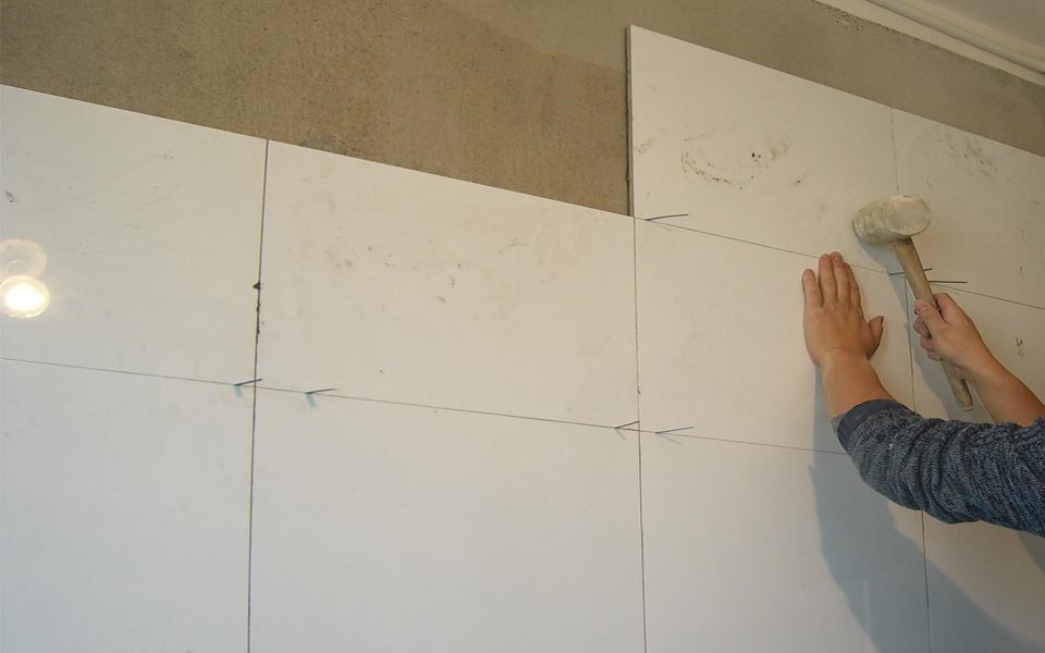 鋪瓷磚要不要留縫 瓷磚鋪貼經驗推薦！