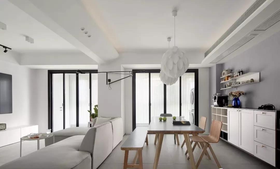 現代簡約風格黑白灰裝修如何設計