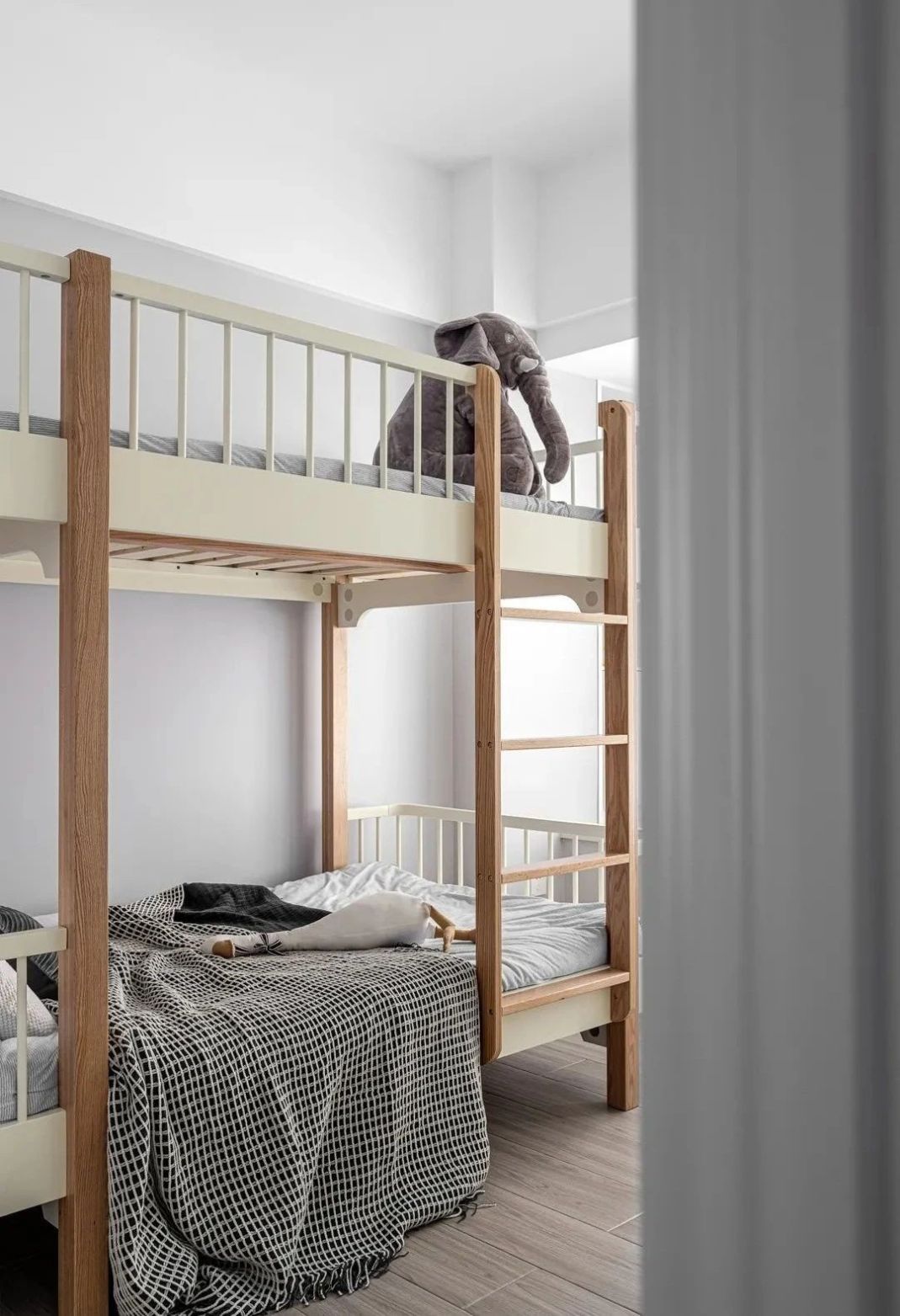 119現代四房裝修案例，現代簡約[柔時光]風格