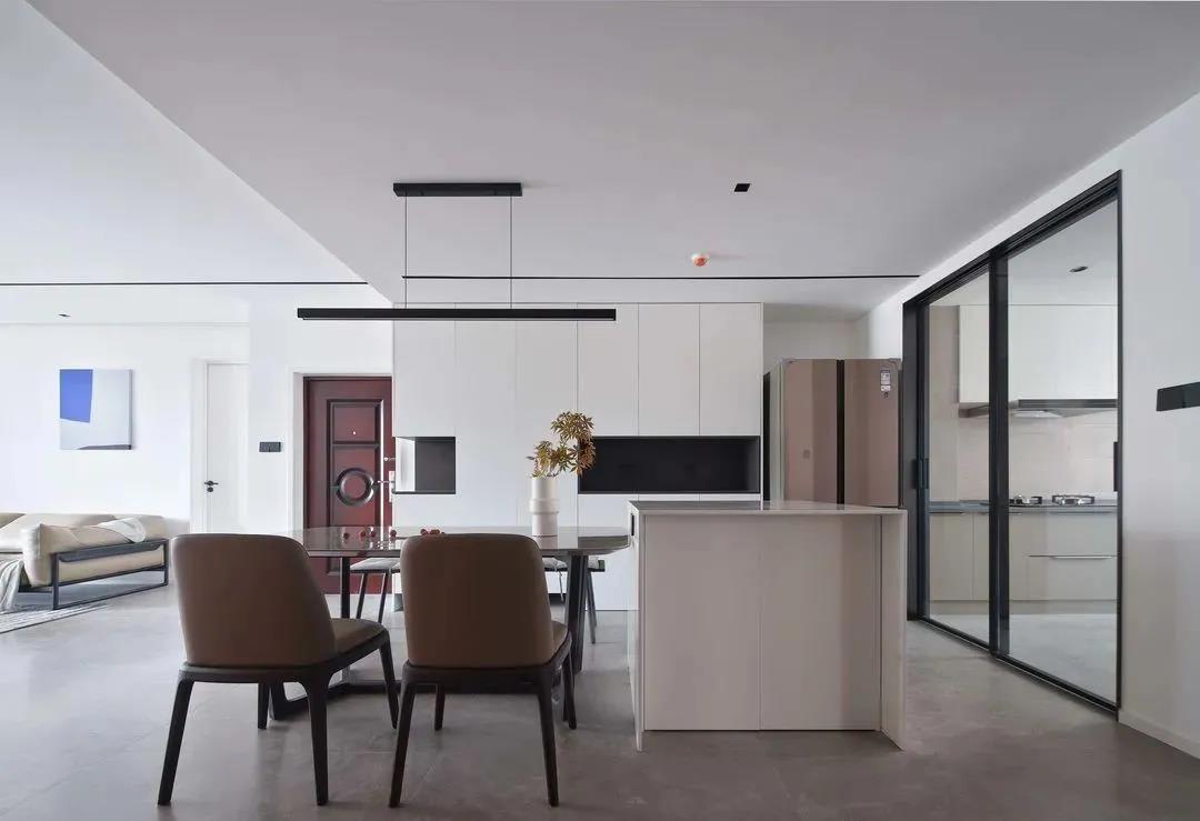 145㎡現代簡約風格新房裝修，電視柜+隱藏門