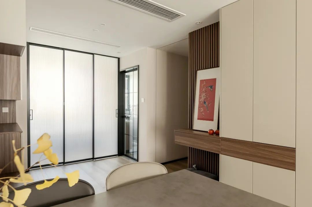 廣澤上苑-105㎡現(xiàn)代奶油風(fēng)三居，夢(mèng)想中柔軟又宜居的家！