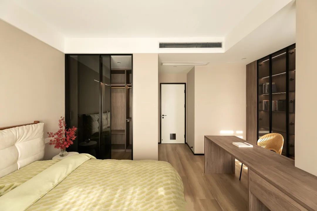 廣澤上苑-105㎡現(xiàn)代奶油風(fēng)三居，夢(mèng)想中柔軟又宜居的家！