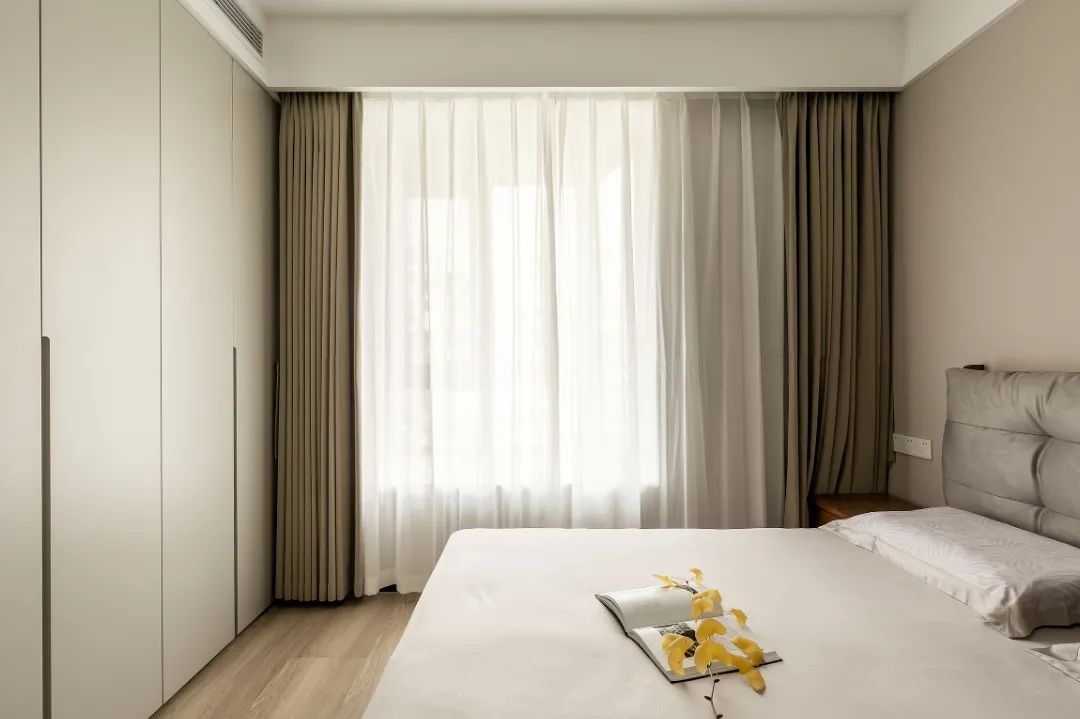 廣澤上苑-105㎡現(xiàn)代奶油風(fēng)三居，夢(mèng)想中柔軟又宜居的家！