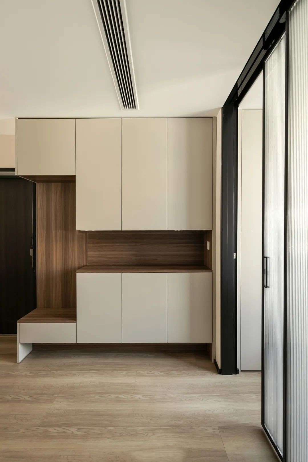 廣澤上苑-105㎡現(xiàn)代奶油風(fēng)三居，夢(mèng)想中柔軟又宜居的家！