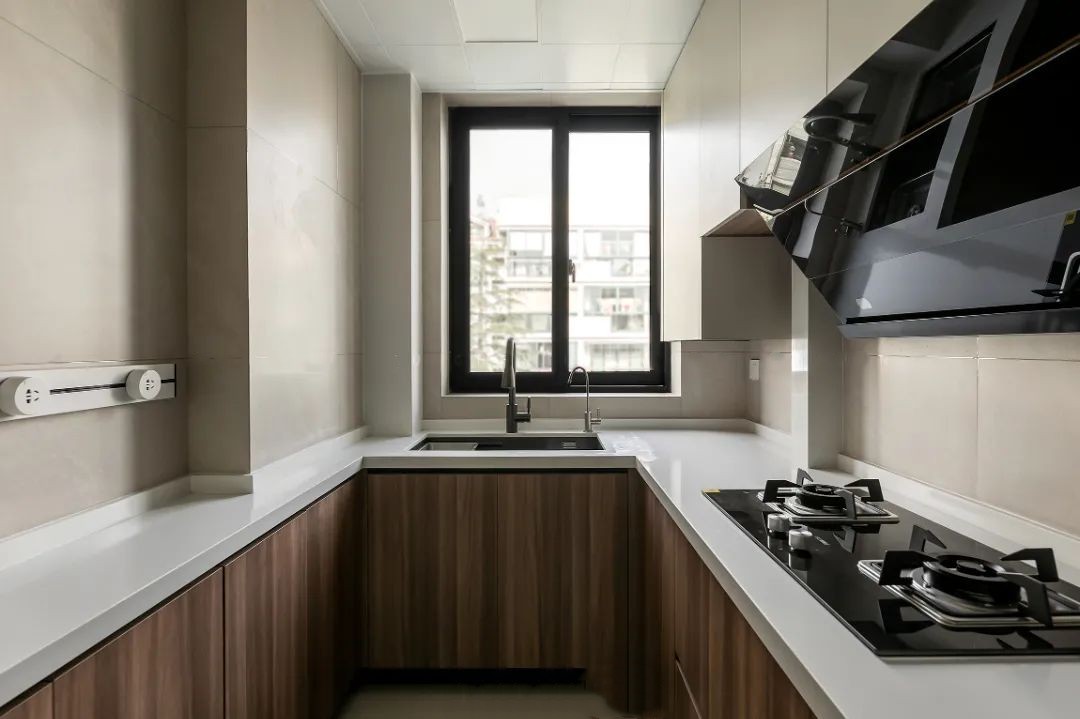 廣澤上苑-105㎡現(xiàn)代奶油風(fēng)三居，夢(mèng)想中柔軟又宜居的家！