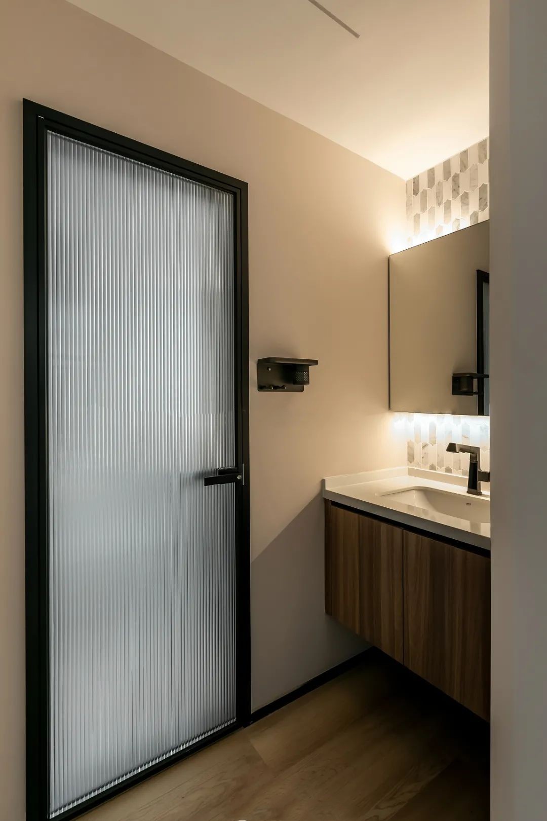 廣澤上苑-105㎡現(xiàn)代奶油風(fēng)三居，夢(mèng)想中柔軟又宜居的家！