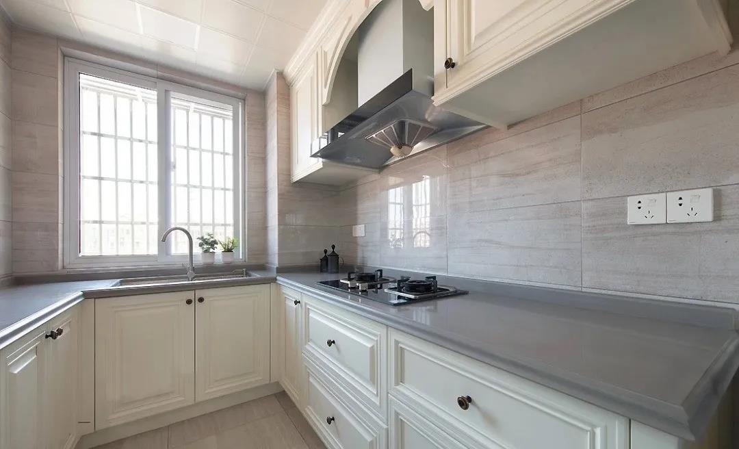 97㎡現代美式風格新房裝修，背景墻復古細膩！