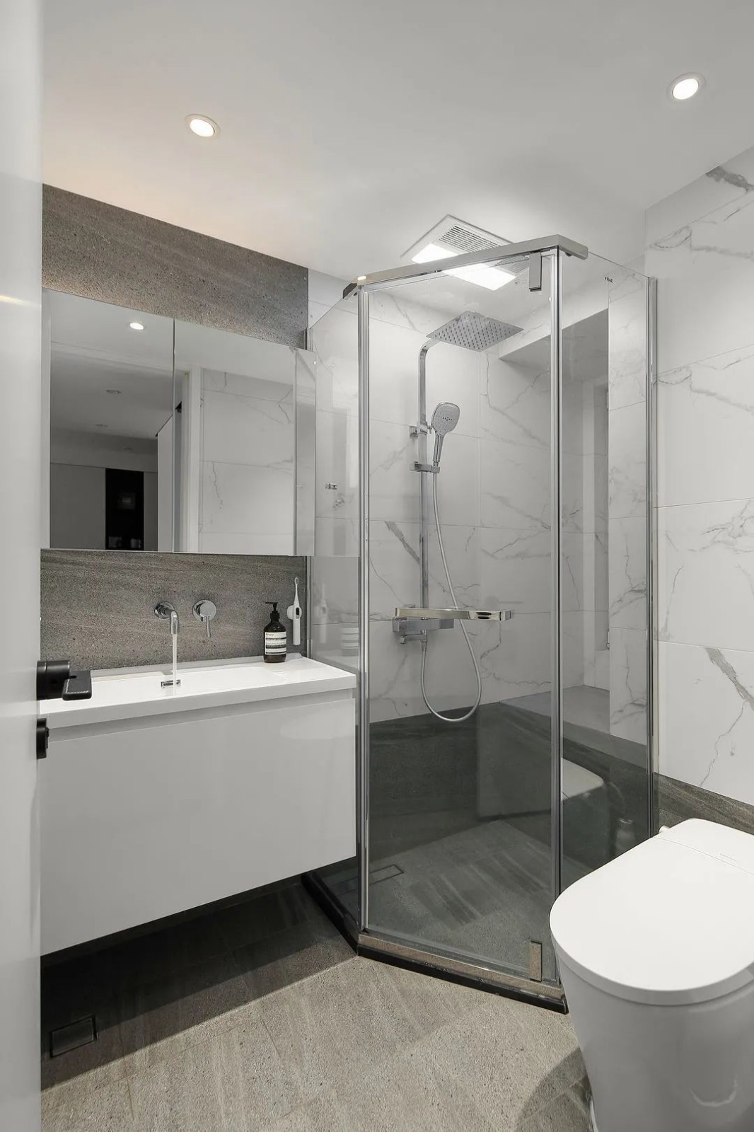 80平現代兩房裝修，溫馨簡單家裝案例