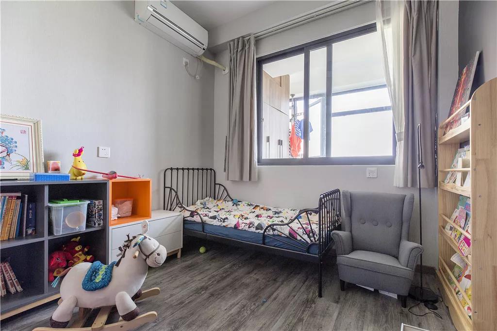 100㎡現代風格裝修效果圖，臥室小衣帽間收納實用！